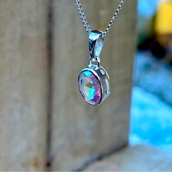 Mercury Topaz Necklace - Picture 12 of 14